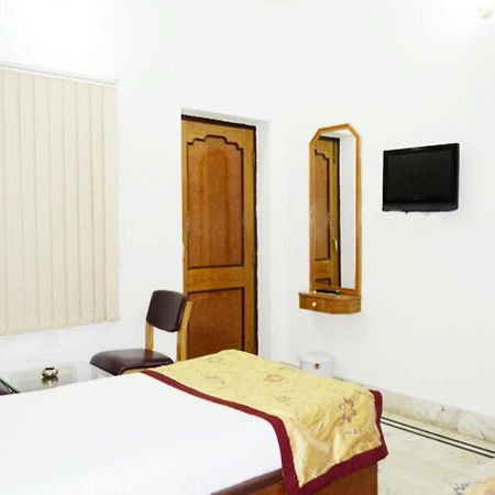 Hotel Tokyo Vihar ブッダガヤ エクステリア 写真