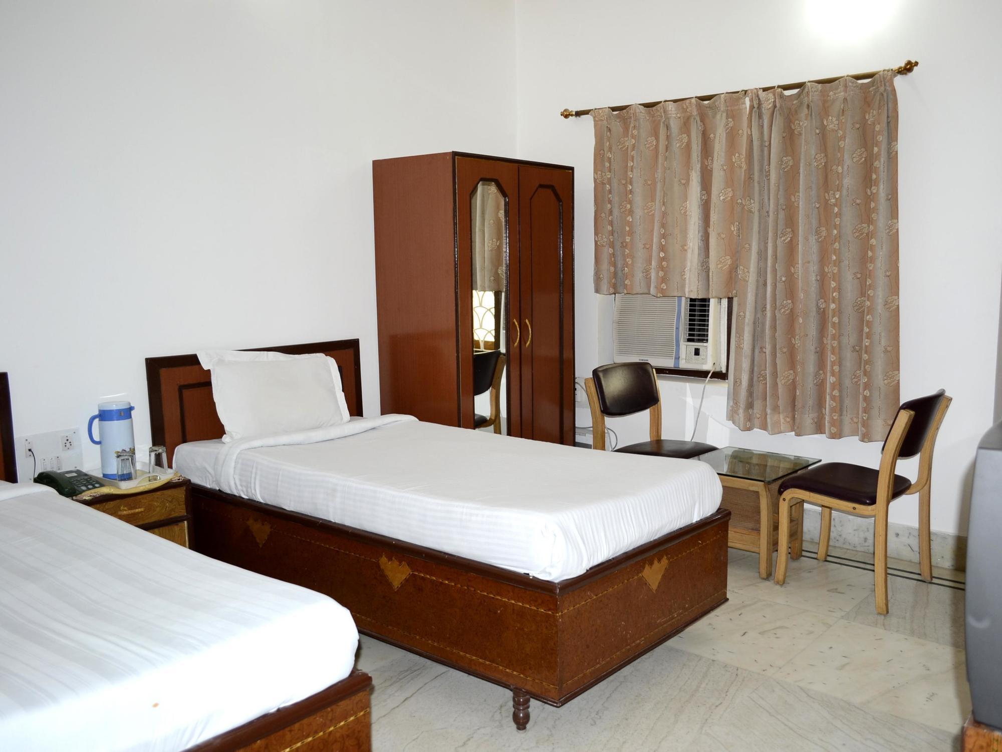 Hotel Tokyo Vihar ブッダガヤ エクステリア 写真