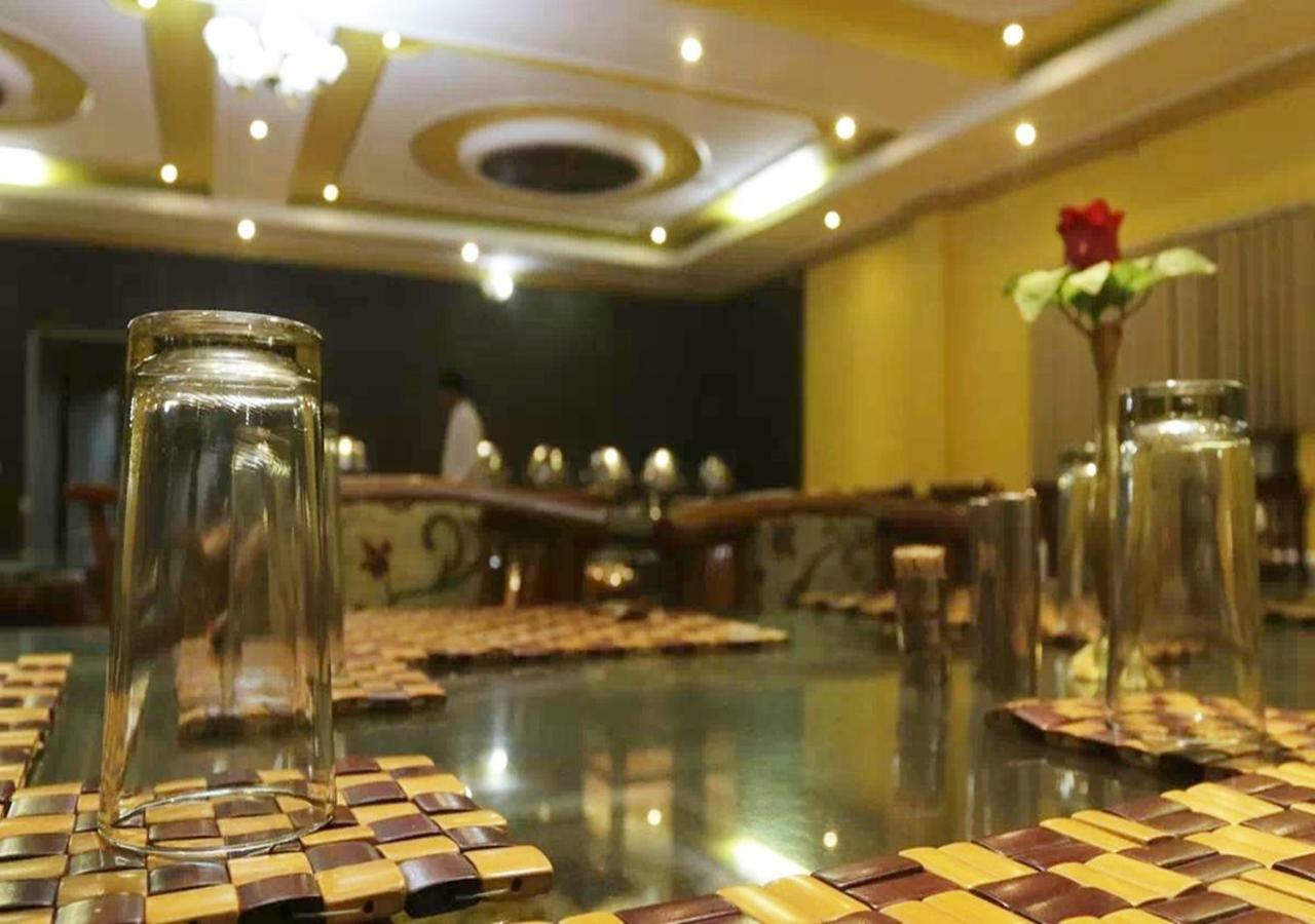 Hotel Tokyo Vihar ブッダガヤ エクステリア 写真